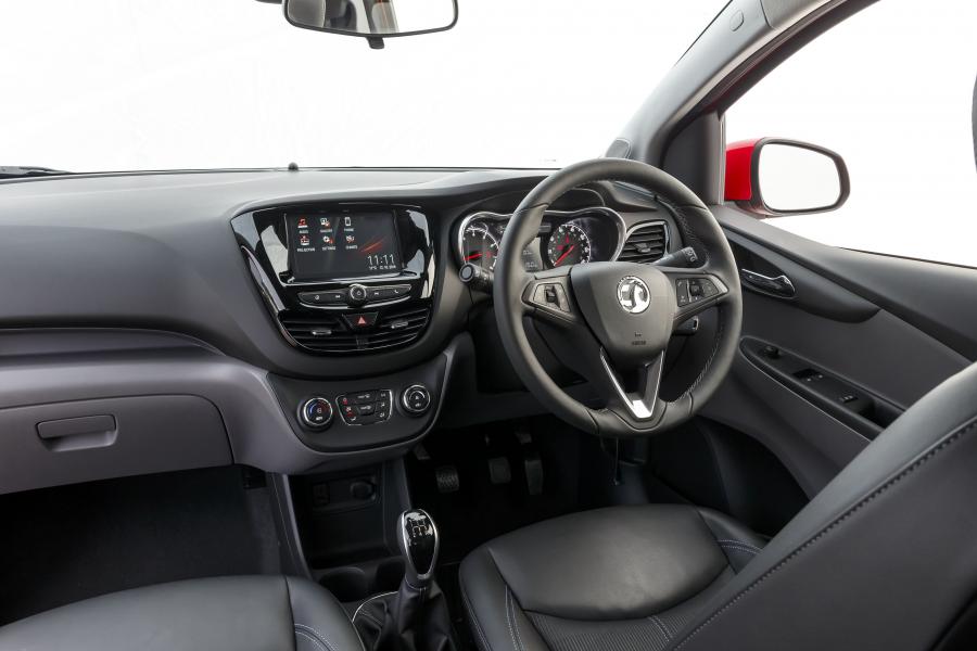  Vauxhall Viva 2015 года  (фото 3 из 30)